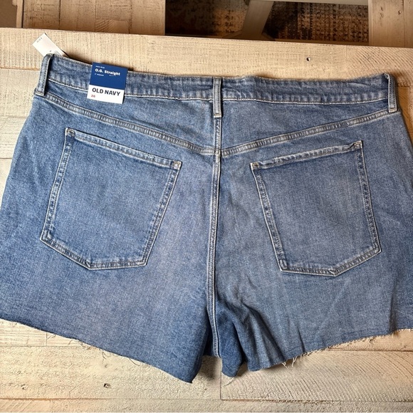 Old Navy O.G. Straight Shorts Cut Off Size 26 High Rise Secret Smooth Pockets - Picture 11 of 16